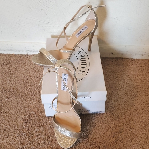 Steve Madden Glitter Gold - Picture 1 of 3